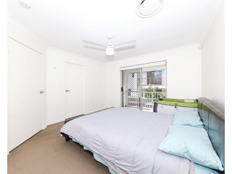 41 20 Kianawah Road South, Manly West QLD 4179