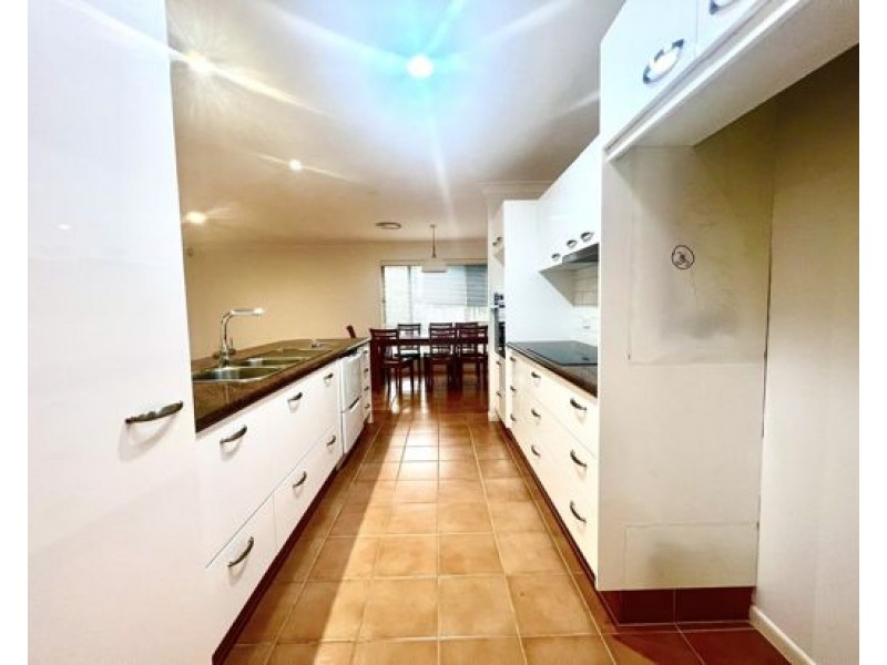 50 Springsure Drive, Mudgeeraba QLD 4213