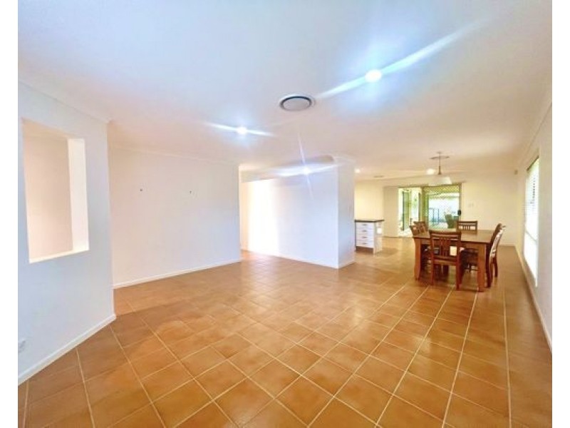 50 Springsure Drive, Mudgeeraba QLD 4213