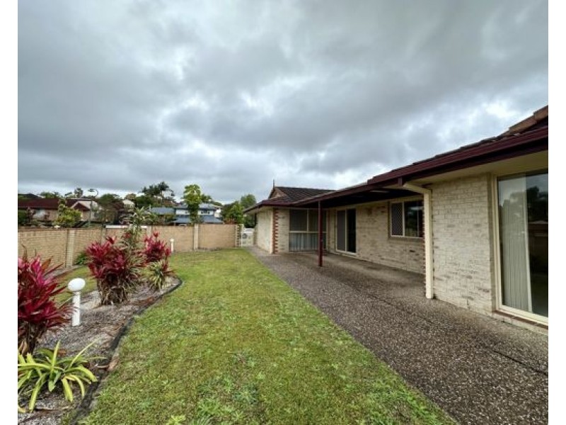 140 WALLANDRA ROAD, Tallai QLD 4213