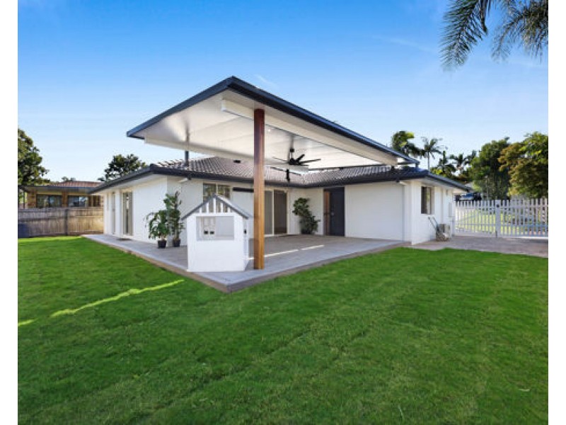 65 Henry Cotton Drive, Parkwood QLD 4214