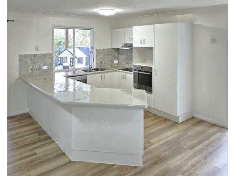 65 Henry Cotton Drive, Parkwood QLD 4214