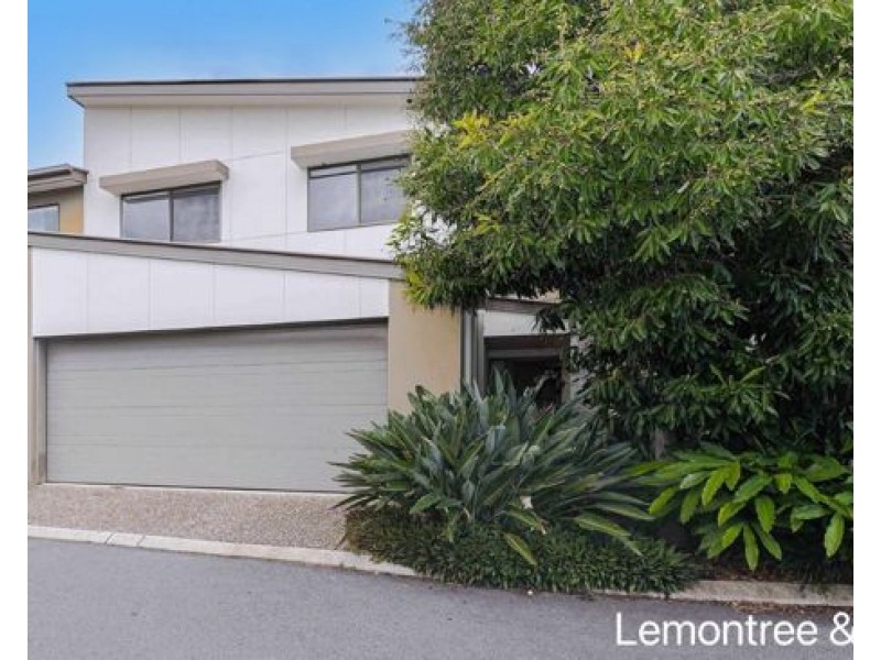 21 20 Kianawah Road South, Manly West QLD 4179