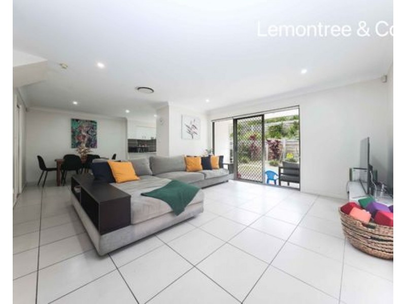 21 20 Kianawah Road South, Manly West QLD 4179