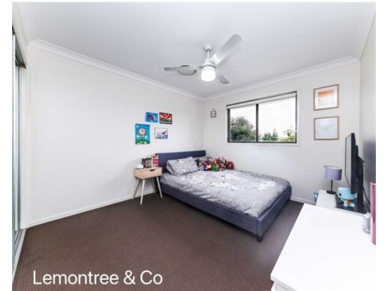 21 20 Kianawah Road South, Manly West QLD 4179