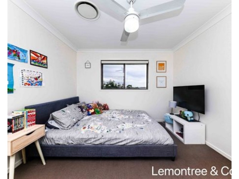 21 20 Kianawah Road South, Manly West QLD 4179