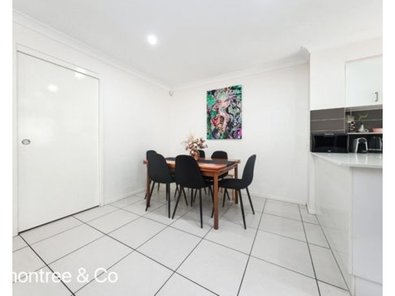 21 20 Kianawah Road South, Manly West QLD 4179