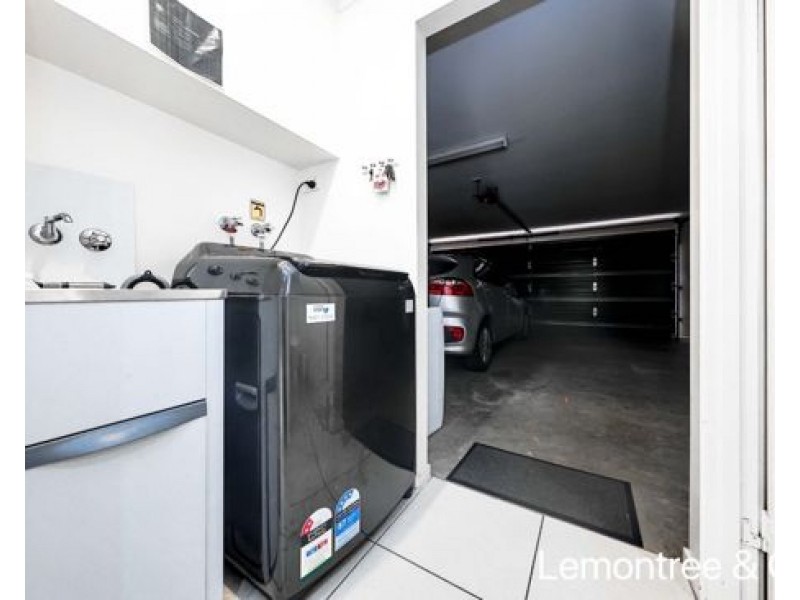 21 20 Kianawah Road South, Manly West QLD 4179