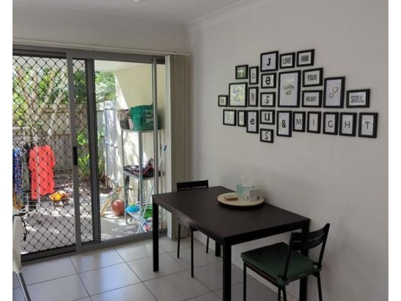 131 McAuley Parade, Pacific Pines QLD 4211
