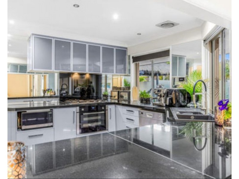 5-7 Queens Park Circuit, Oxenford QLD 4210