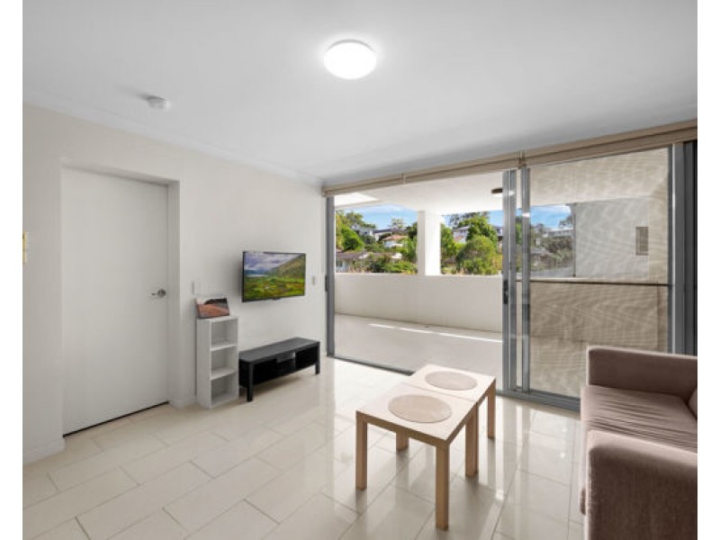 Unit 9 / 96 Dell Road, St Lucia QLD 4067