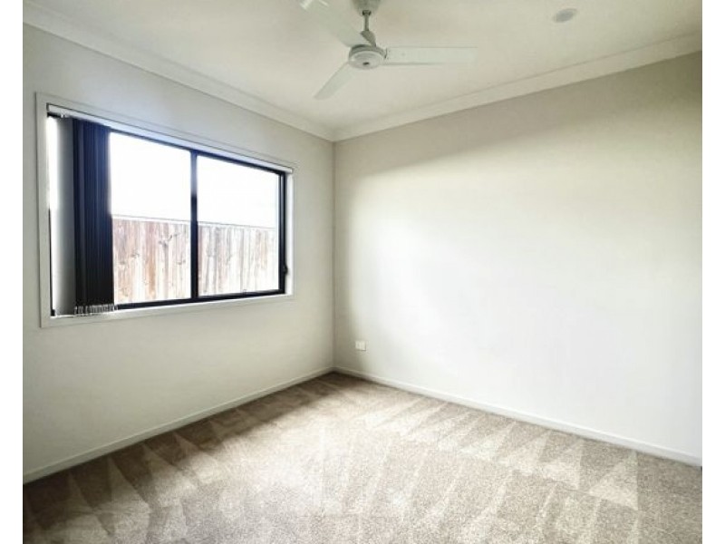 38 Angelsea Street, Greenbank QLD 4124