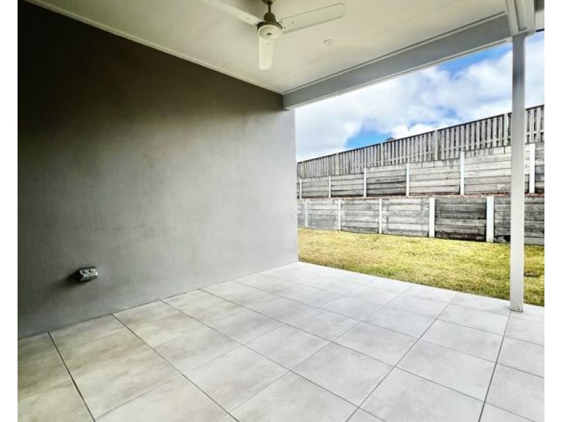 38 Angelsea Street, Greenbank QLD 4124