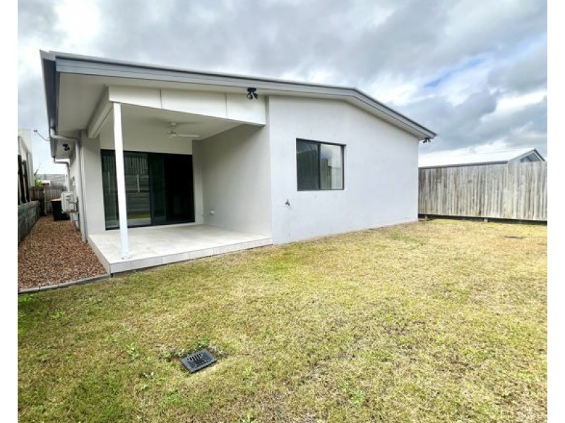 38 Angelsea Street, Greenbank QLD 4124