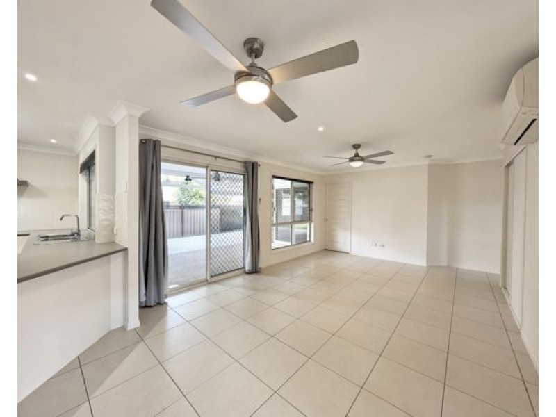 15 Wirra Circuit, Wynnum West QLD 4178