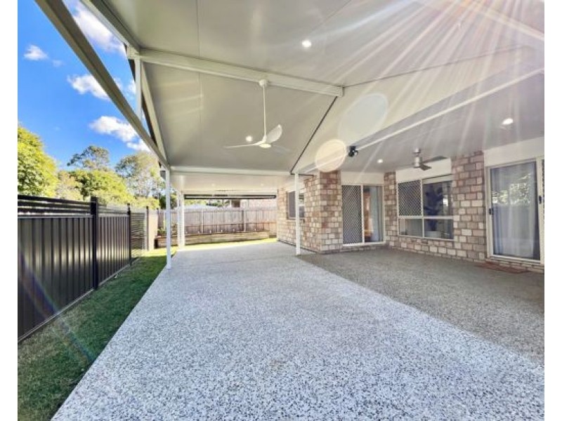 15 Wirra Circuit, Wynnum West QLD 4178