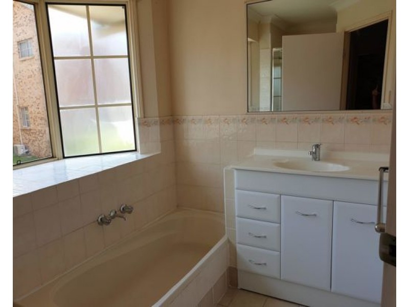 1162 Cavendish Road, Mount Gravatt East QLD 4122