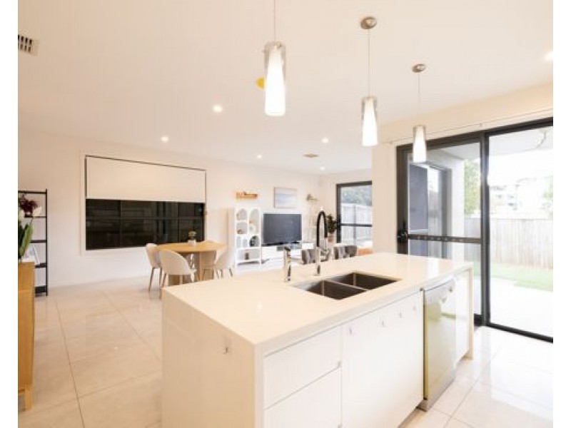 35 Cradock street, Holland Park QLD 4121