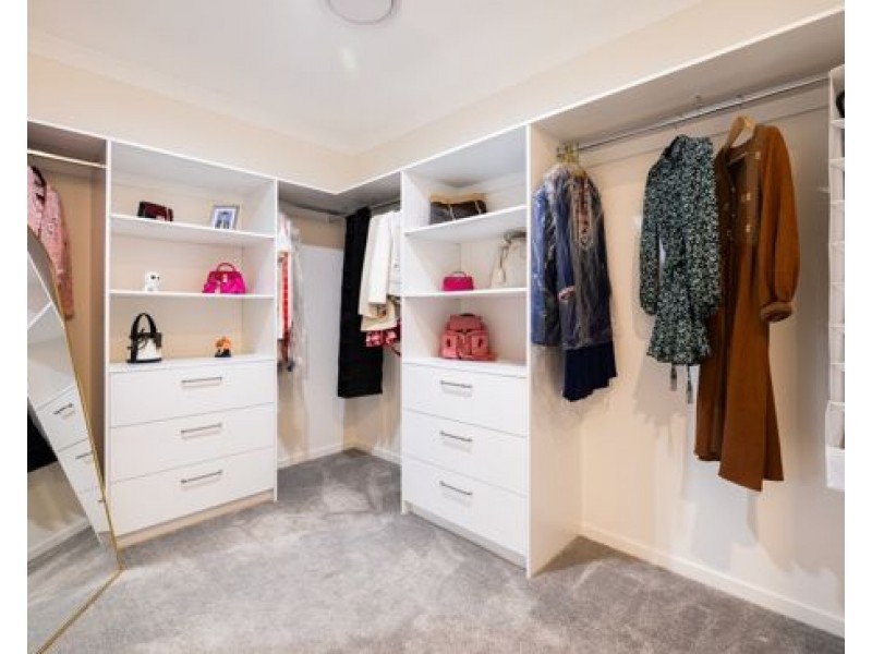 35 Cradock street, Holland Park QLD 4121