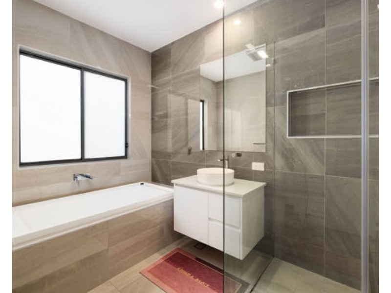 35 Cradock street, Holland Park QLD 4121