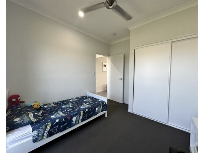 8 Jeremy Street, Coomera QLD 4209