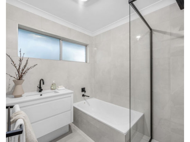 34 Ottawa St, Westlake QLD 4074