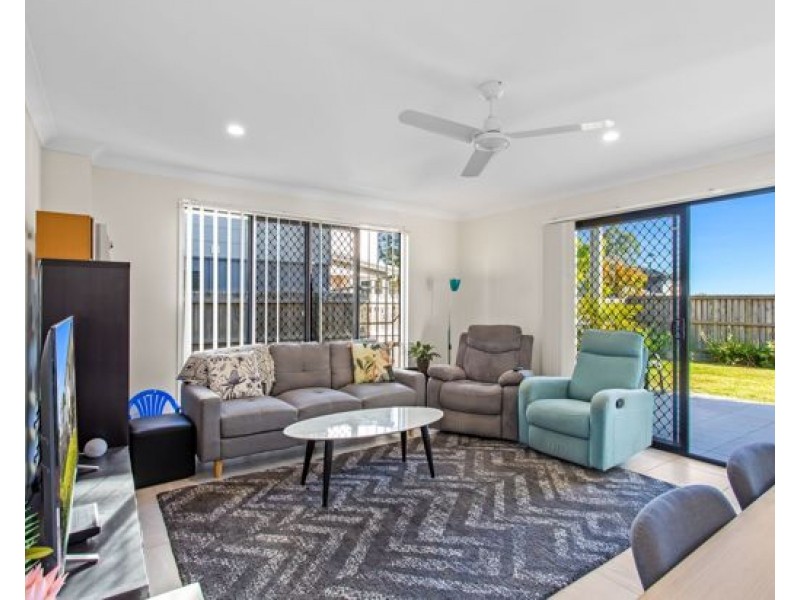 7 Franco Place, Bridgeman Downs QLD 4035