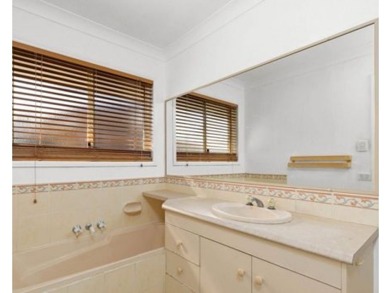 10 Gila Place, Springfield QLD 4300