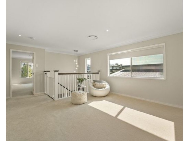 15 Moss St, Greenbank QLD 4124