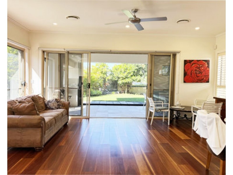 6111 Trasimeno Ave, Hope Island QLD 4212
