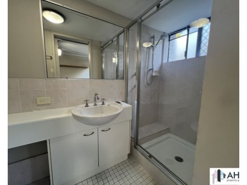 23/40 Murev Way, Carrara QLD 4211