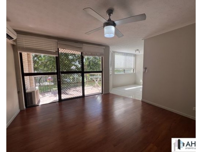 23/40 Murev Way, Carrara QLD 4211