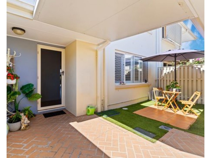 6/12 Promenade Avenue, Robina QLD 4226