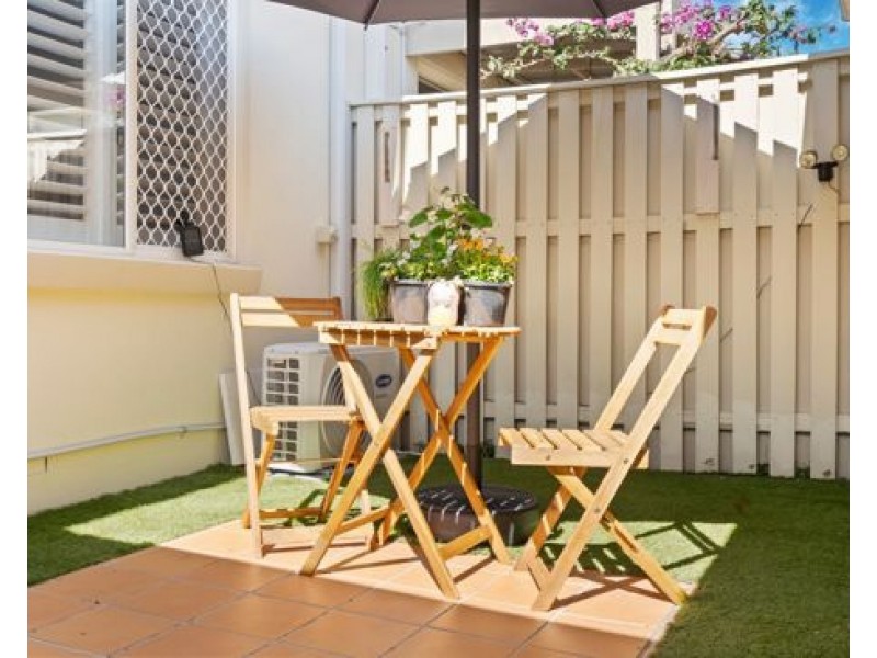 6/12 Promenade Avenue, Robina QLD 4226