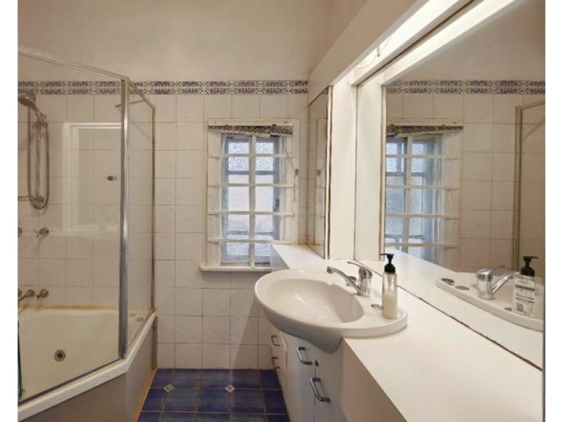 73 Ascot Street, Ascot QLD 4007