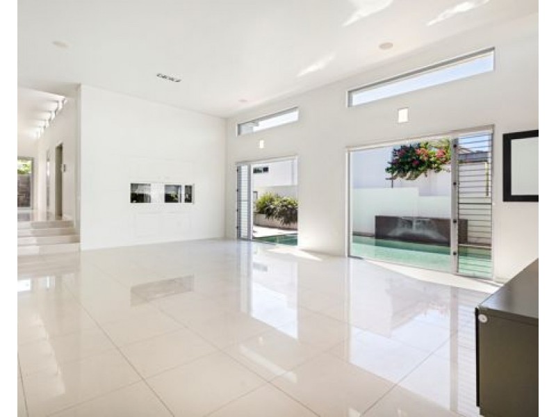 2004 The Boulevarde, Benowa QLD 4217