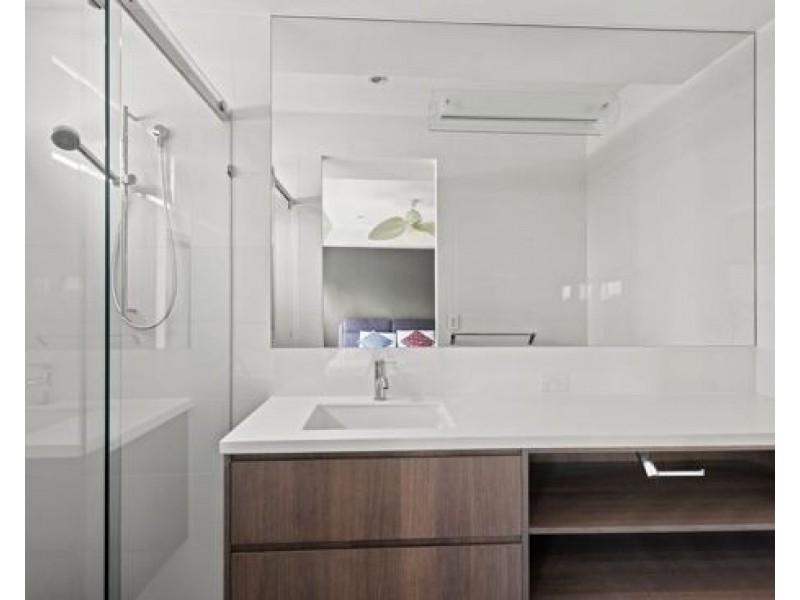 3 Parklane Terrace, Paradise Point QLD 4216