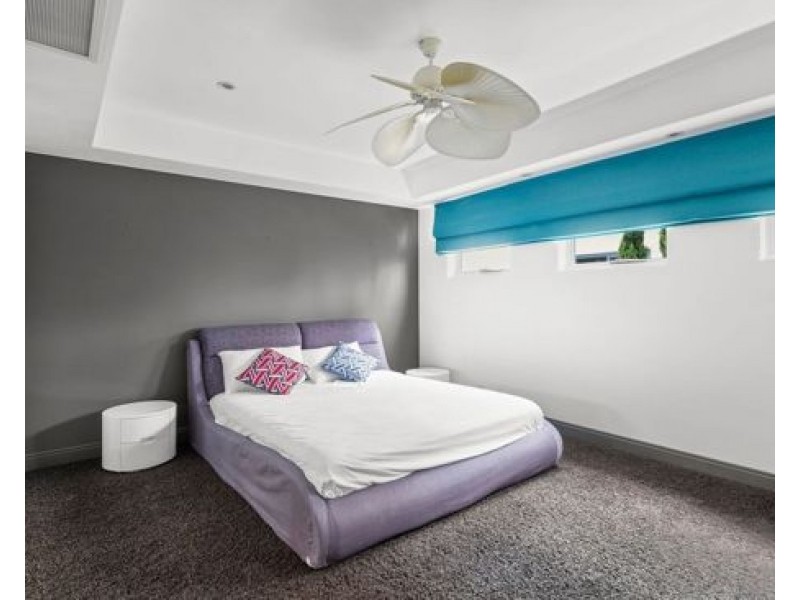 3 Parklane Terrace, Paradise Point QLD 4216