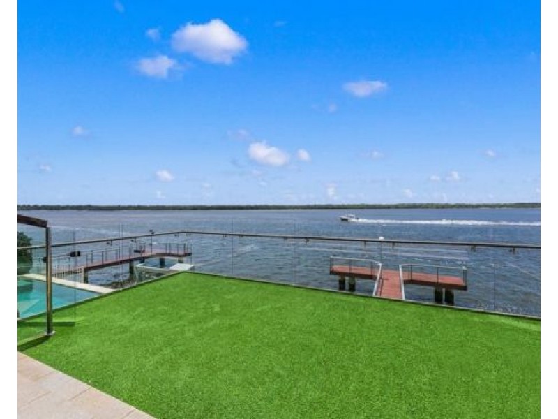 3 Parklane Terrace, Paradise Point QLD 4216