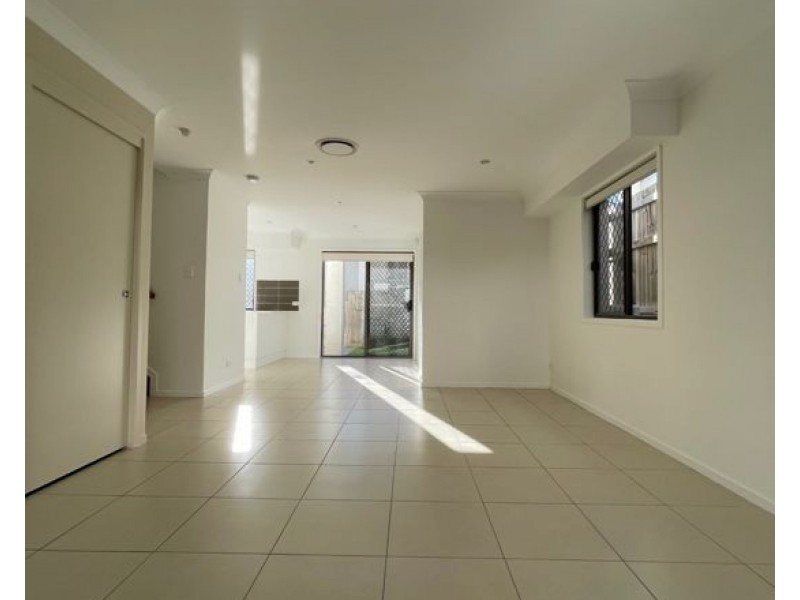 32 20 Kianawah Road South, Manly West QLD 4179