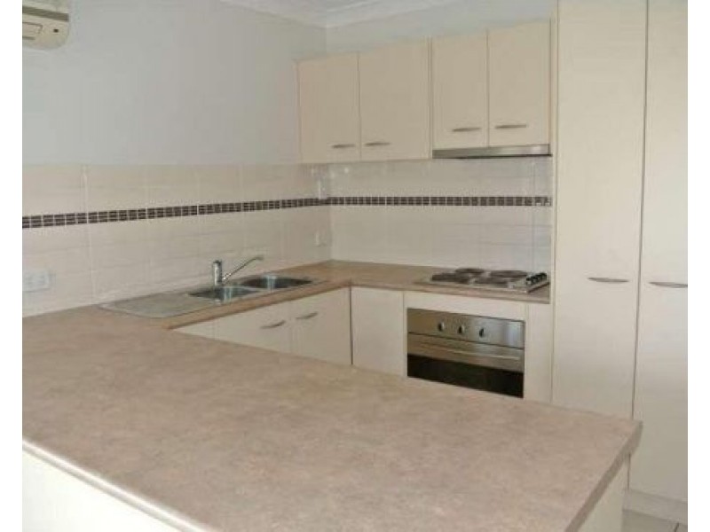 102 Anna Drive, Raceview QLD 4305