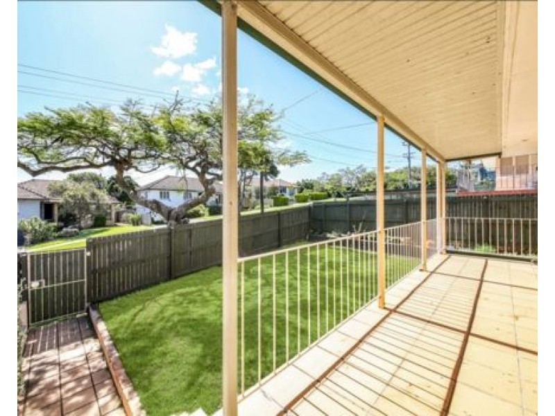 27 Ledbury St, Aspley QLD 4034