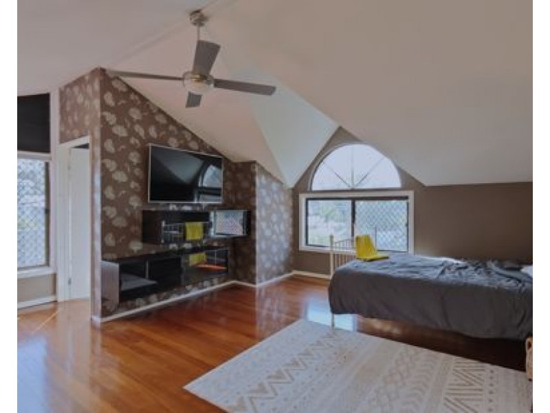 14-16 Ancilla St, Mansfield QLD 4122
