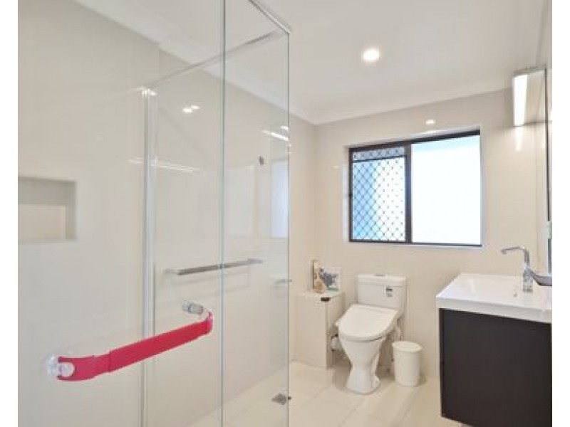 14-16 Ancilla St, Mansfield QLD 4122