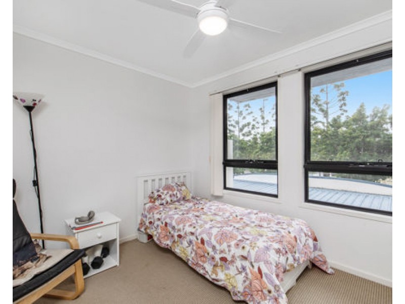 23 Riverwalk Ave, Robina QLD 4226