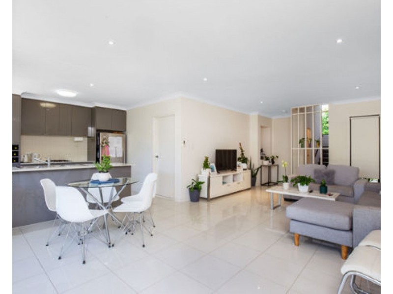 16/2 Bourton Road, Merrimac QLD 4226