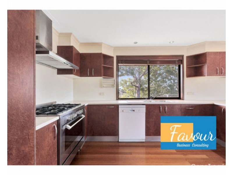 37 Mitchell Avenue, Molendinar QLD 4214