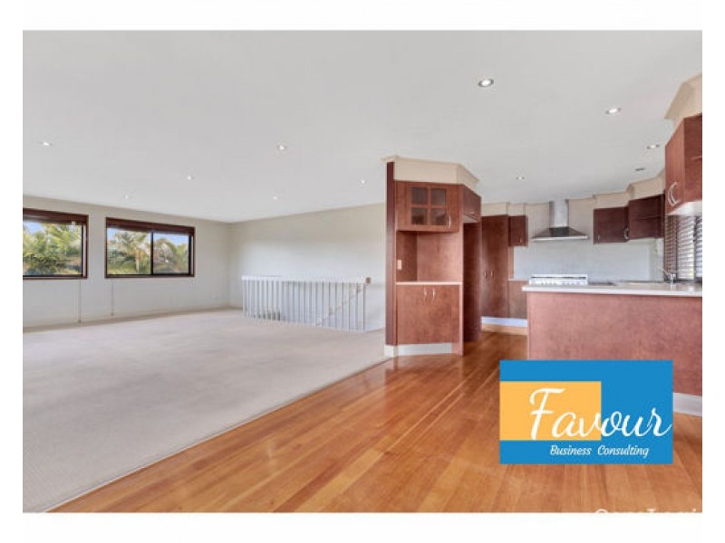 37 Mitchell Avenue, Molendinar QLD 4214