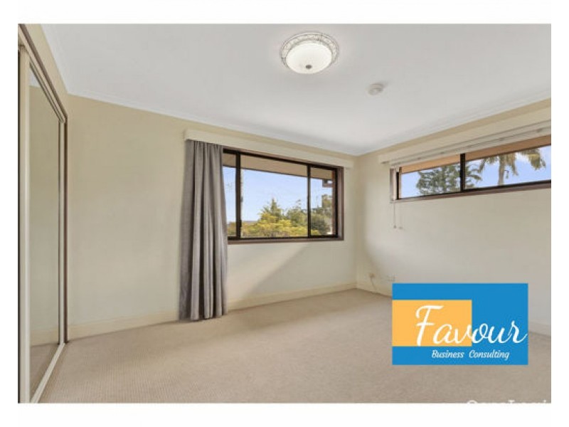 37 Mitchell Avenue, Molendinar QLD 4214