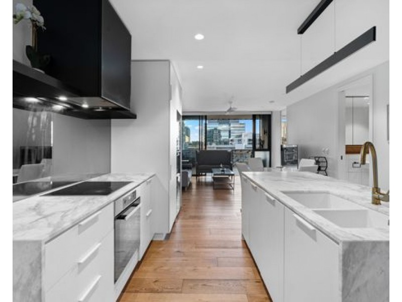 702/14 Ella Street, Newstead QLD 4006